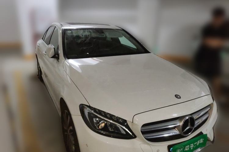 Used Mercedes-Benz C-Class 2015 Facelift C 180 L Front Right 45 Deg