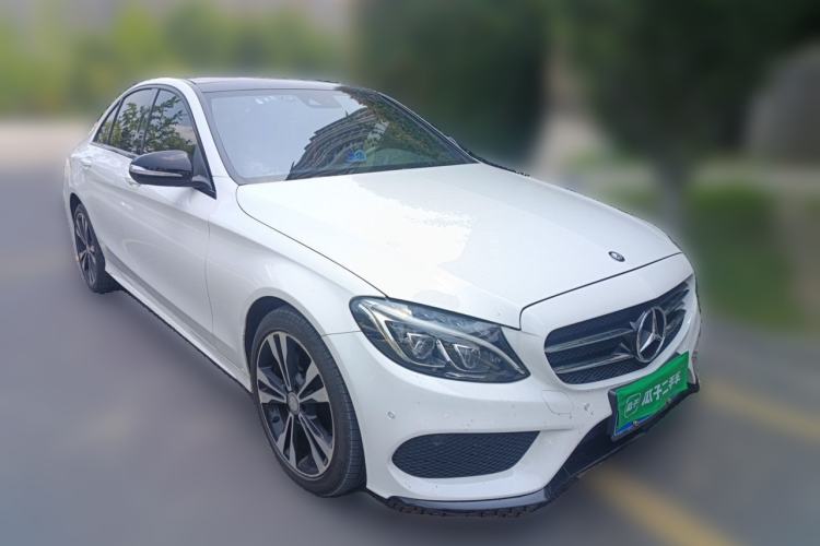 Used Mercedes-Benz C-Class 2015 C 200 Sport Edition 4MATIC Front Right 45 Deg