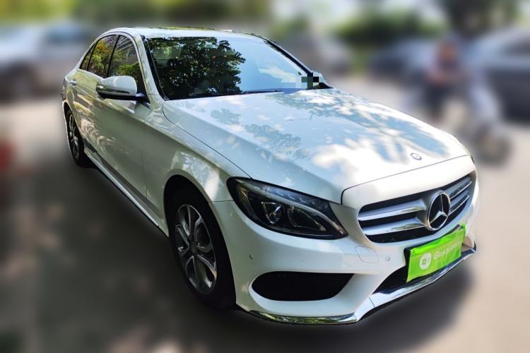 Used Mercedes-Benz C-Class 2015 Facelift C 180 L Front Right 45 Deg