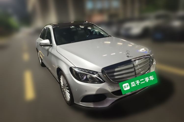 Used Mercedes-Benz C-Class 2015 C 200 L Front Right 45 Deg