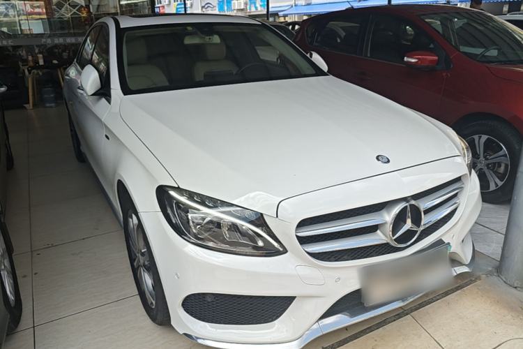 Used Mercedes-Benz C-Class 2015 Restyled C 180 L Sport Edition Front Right 45 Deg