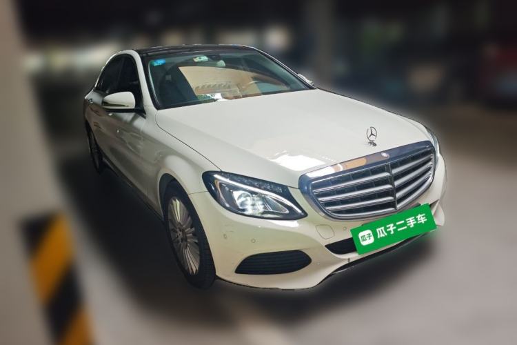 Used Mercedes-Benz C-Class 2015 Facelift C 200 L Front Right 45 Deg