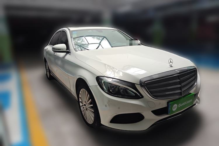 Used Mercedes-Benz C-Class 2015 C 180 L Front Right 45 Deg