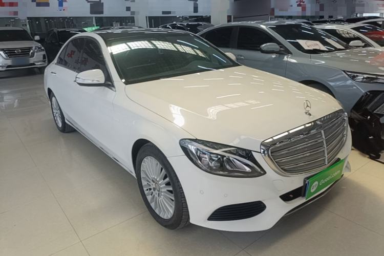 Used Mercedes-Benz C-Class 2015 Facelift C 180 L Front Right 45 Deg