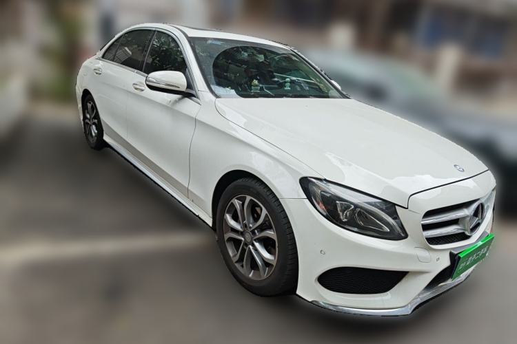 Used Mercedes-Benz C-Class 2015 Facelift C 180 L Front Right 45 Deg