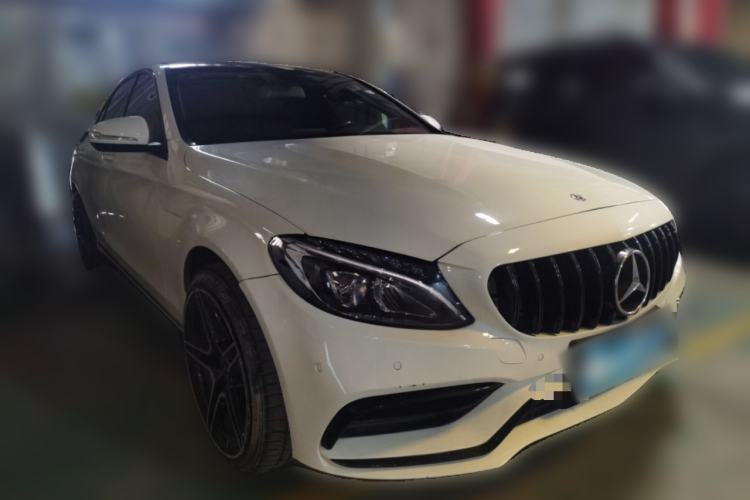 Used Mercedes-Benz C-Class 2015 Revised C 200 L Sport Edition Front Right 45 Deg