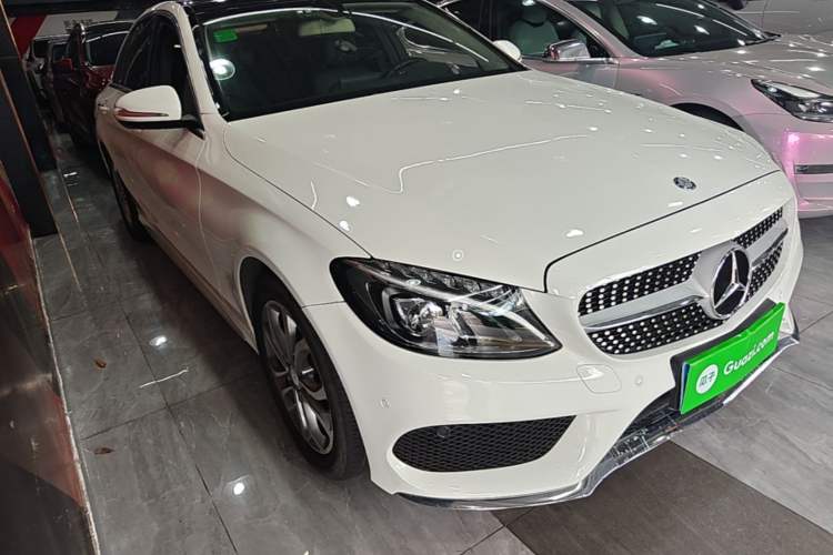 Used Mercedes-Benz C-Class 2015 C 200 L Sport Edition Front Right 45 Deg