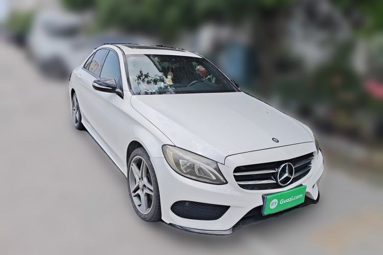 Used Mercedes-Benz C-Class 2015 C 200 Sport Edition Front Right 45 Deg