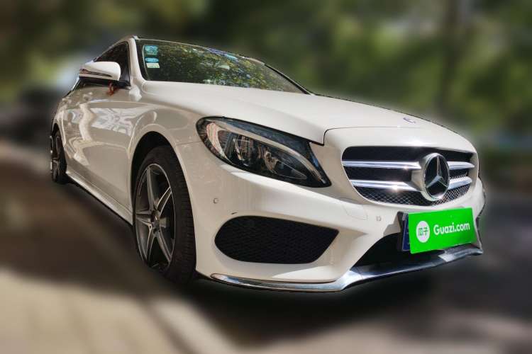 Used Mercedes-Benz C-Class 2015 C 200 station wagon Front Right 45 Deg
