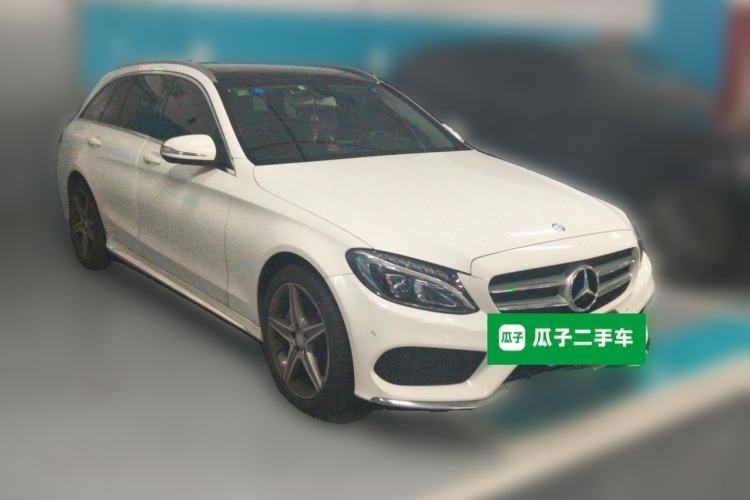 Used Mercedes-Benz C-Class 2015 C 200 station wagon Front Right 45 Deg