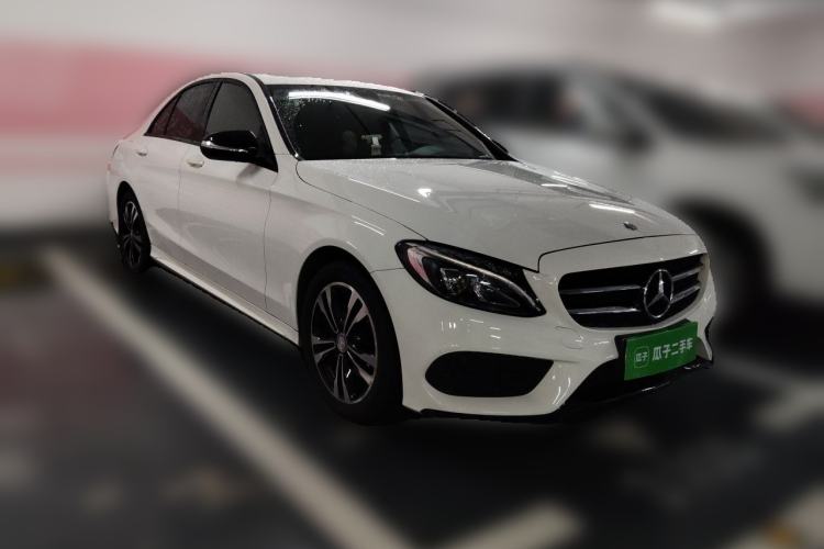 Used Mercedes-Benz C-Class 2015 C 200 Sport Edition Front Right 45 Deg