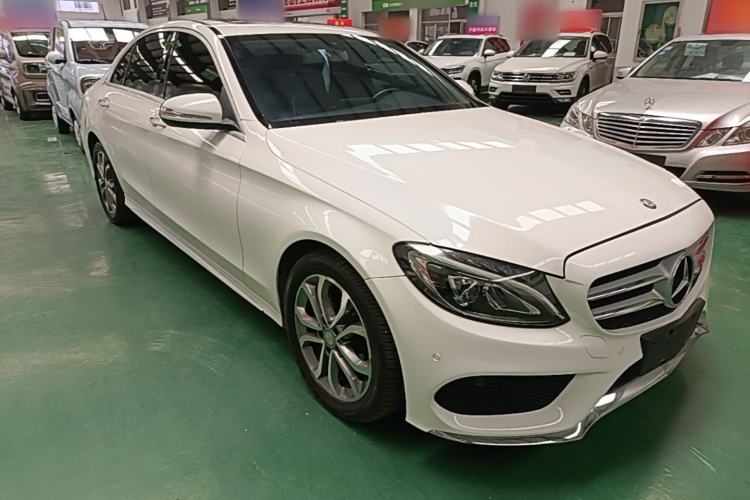 Used Mercedes-Benz C-Class 2015 Restyled C 180 L Sport Edition Front Right 45 Deg