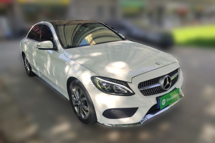 Used Mercedes-Benz C-Class 2015 C 200 L Sport Edition Front Right 45 Deg