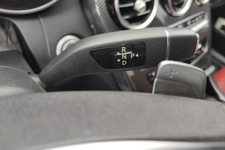 Used Mercedes-Benz C-Class 2015 C 300 Sport Edition Gear Lever
