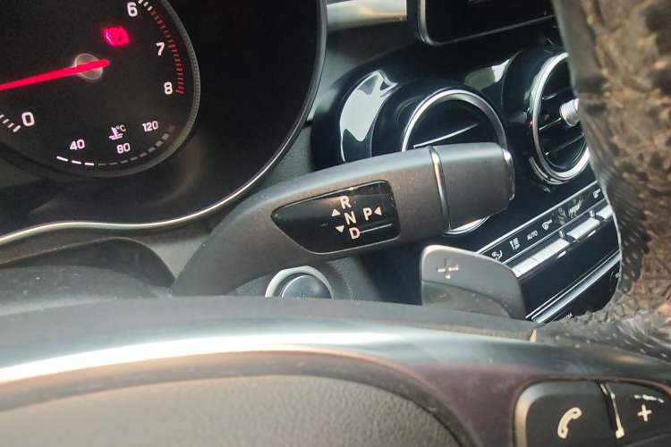 Used Mercedes-Benz C-Class 2015 C 200 Sport Edition Gear Lever