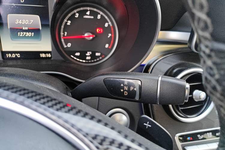 Used Mercedes-Benz C-Class 2015 C 200 L Sport Edition Gear Lever