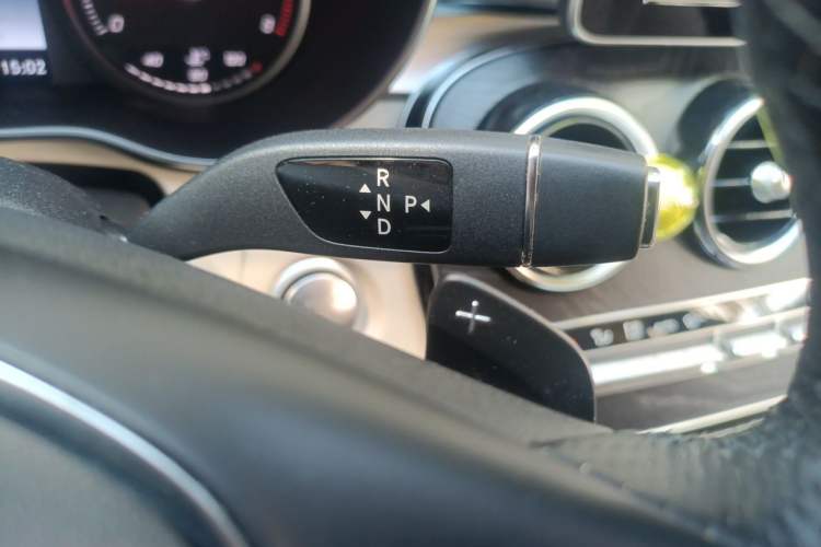 Used Mercedes-Benz C-Class 2015 C 180 L Sport Edition Gear Lever