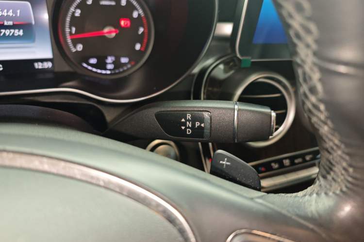 Used Mercedes-Benz C-Class 2015 Facelift C 200 L Gear Lever