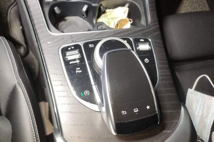 Used Mercedes-Benz C-Class 2015 Facelift C 180 L Gear Lever