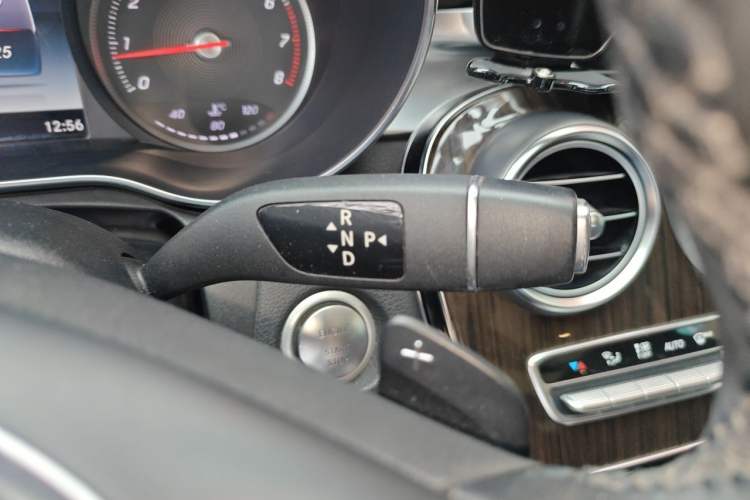 Used Mercedes-Benz C-Class 2015 C 200 L Gear Lever
