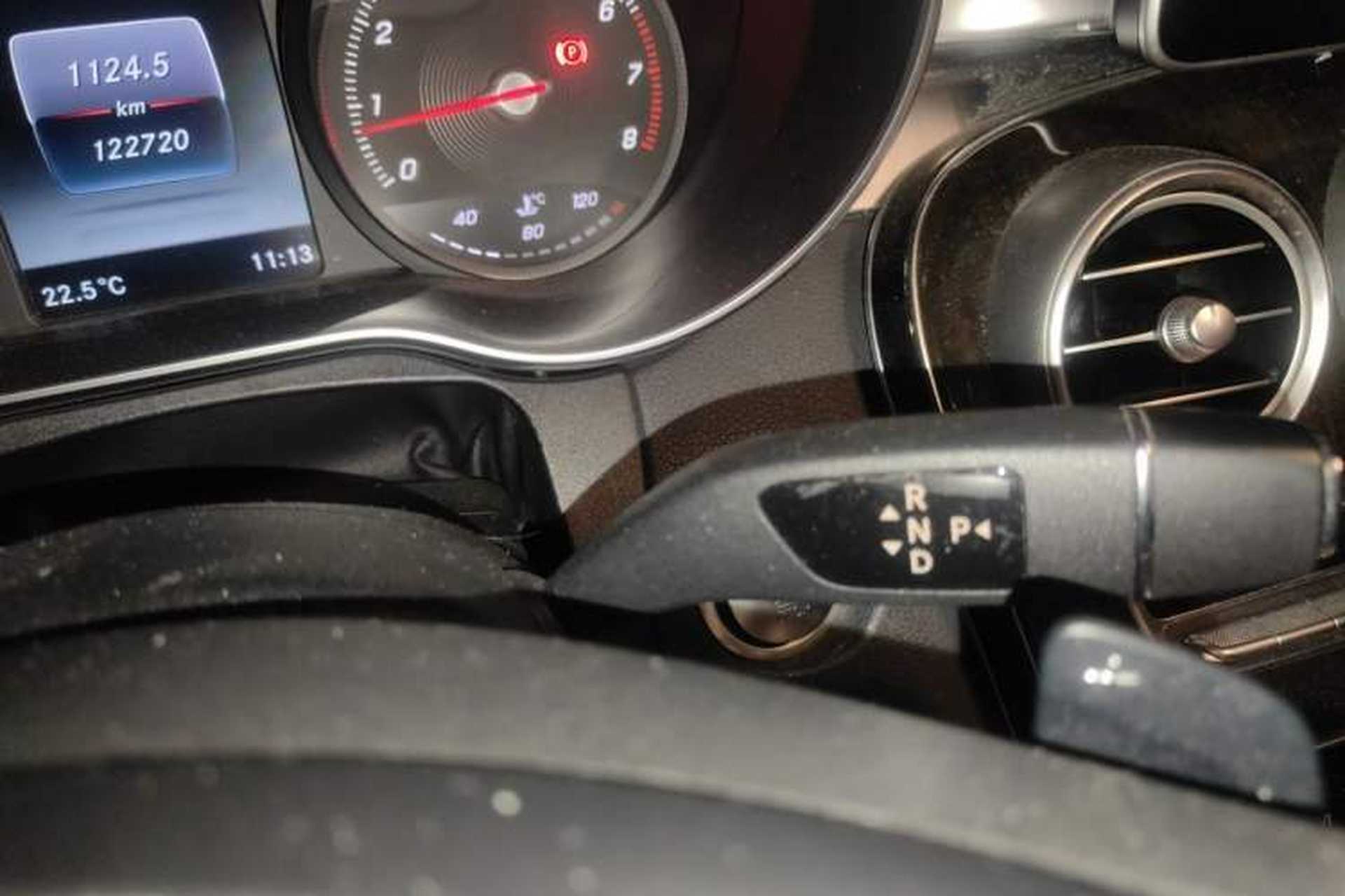 Used Mercedes-Benz C-Class 2015 Facelift C 180 L Gear Lever