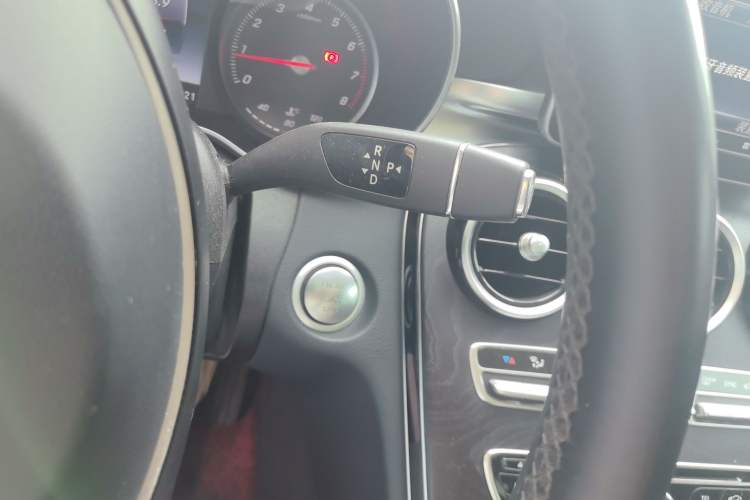 Used Mercedes-Benz C-Class 2015 C 200 L 4MATIC Sport Edition Gear Lever