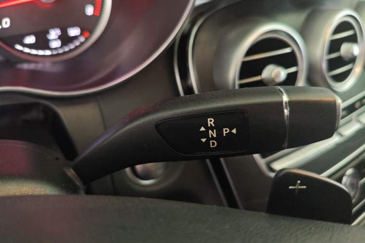 Used Mercedes-Benz C-Class 2015 C 200 station wagon Gear Lever