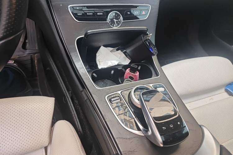 Used Mercedes-Benz C-Class 2015 C 180 L Sport Edition Gear Lever