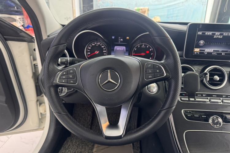 Used Mercedes-Benz C-Class 2015 Revised C 200 L Sport Edition Gear Lever