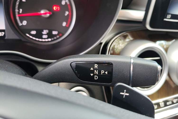 Used Mercedes-Benz C-Class 2015 Facelift C 200 L Gear Lever