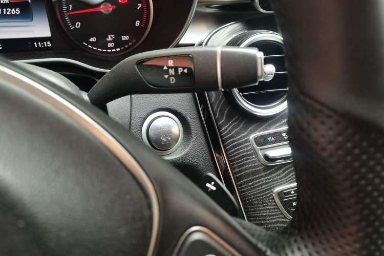 Used Mercedes-Benz C-Class 2015 C 180 L Sport Edition Gear Lever