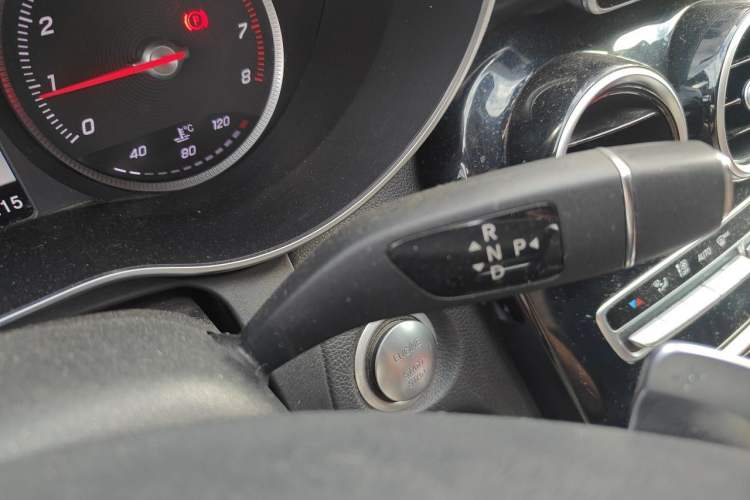 Used Mercedes-Benz C-Class 2015 C 200 Sport Edition Gear Lever