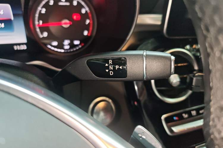Used Mercedes-Benz C-Class 2015 C 300 Sport Edition Gear Lever