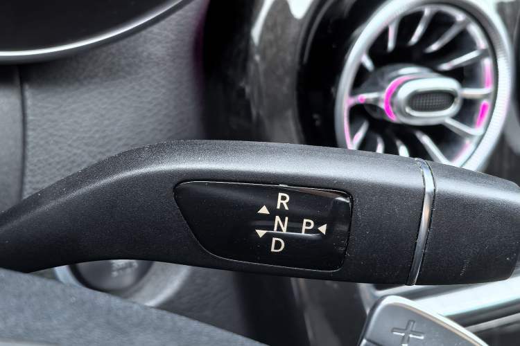 Used Mercedes-Benz C-Class 2015 C 200 Sport Edition Gear Lever