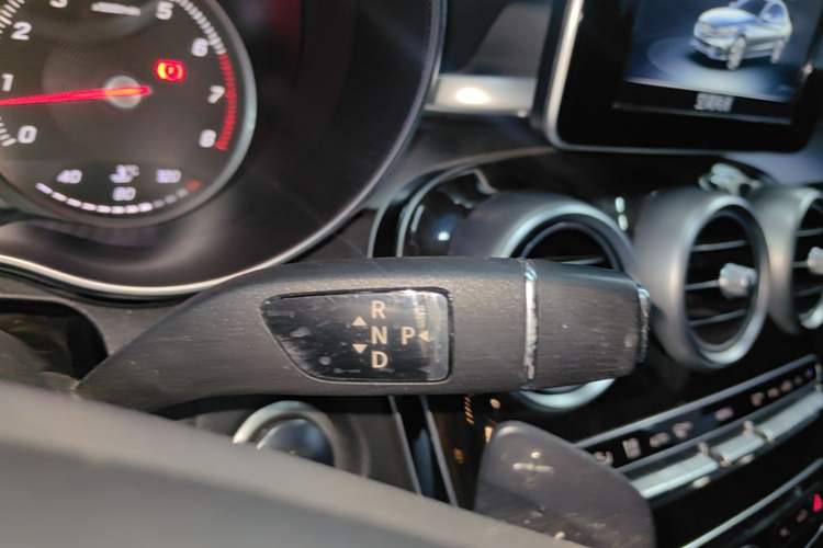Used Mercedes-Benz C-Class 2015 Facelift C 200 L Gear Lever