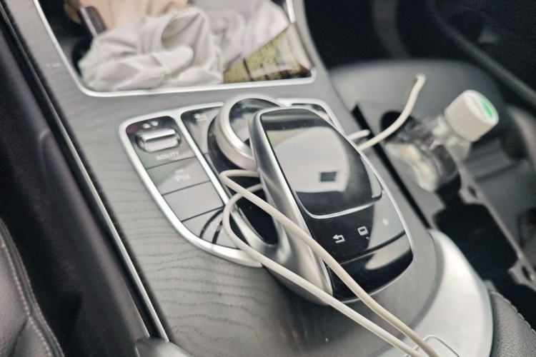 Used Mercedes-Benz C-Class 2015 Revised C 200 L Sport Edition Gear Lever