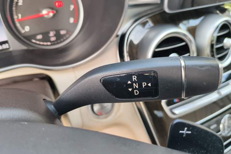 Used Mercedes-Benz C-Class 2015 Facelift C 200 L Gear Lever