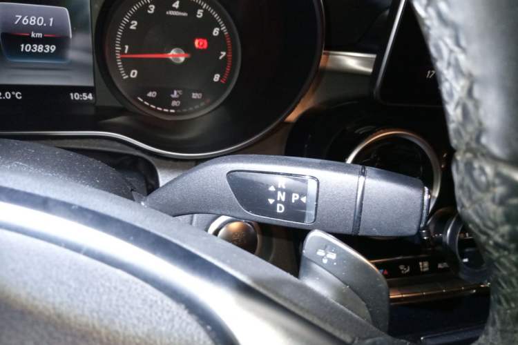 Used Mercedes-Benz C-Class 2015 C 300 Sport Edition Gear Lever