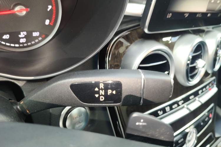 Used Mercedes-Benz C-Class 2015 C 260 L Gear Lever
