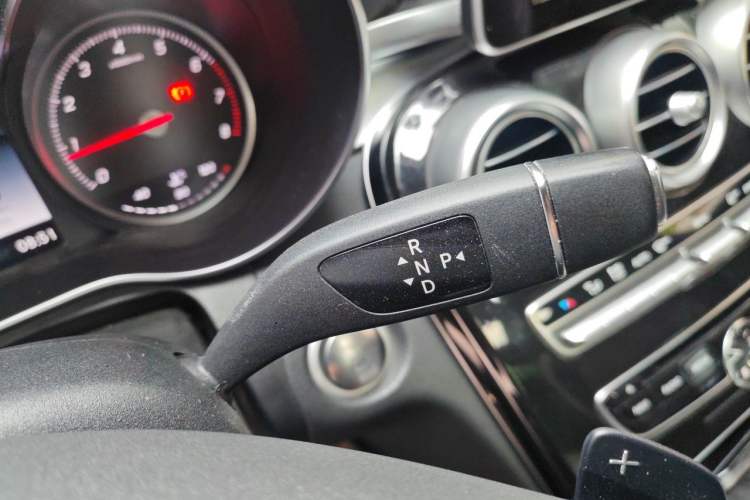 Used Mercedes-Benz C-Class 2015 Facelift C 200 L Gear Lever