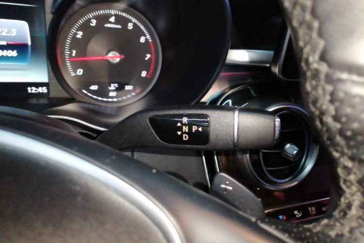 Used Mercedes-Benz C-Class 2015 C 200 L Gear Lever