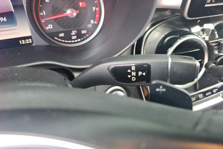 Used Mercedes-Benz C-Class 2015 C 180 L Sport Edition Gear Lever