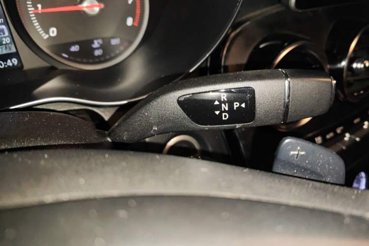 Used Mercedes-Benz C-Class 2015 C 200 L Sport Edition Gear Lever