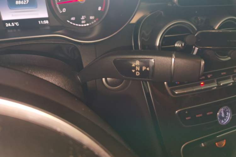 Used Mercedes-Benz C-Class 2015 Facelift C 200 L Gear Lever