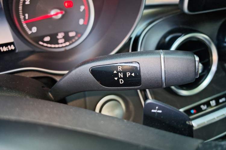 Used Mercedes-Benz C-Class 2015 C 180 L Sport Edition Gear Lever