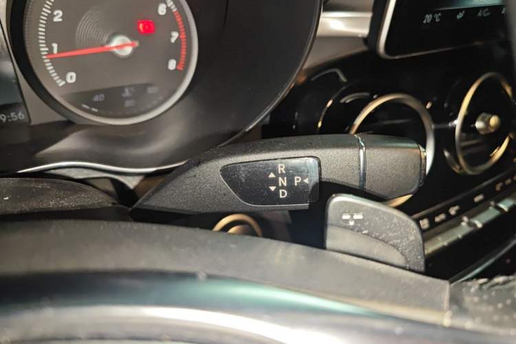 Used Mercedes-Benz C-Class 2015 C 200 Sport Edition Gear Lever