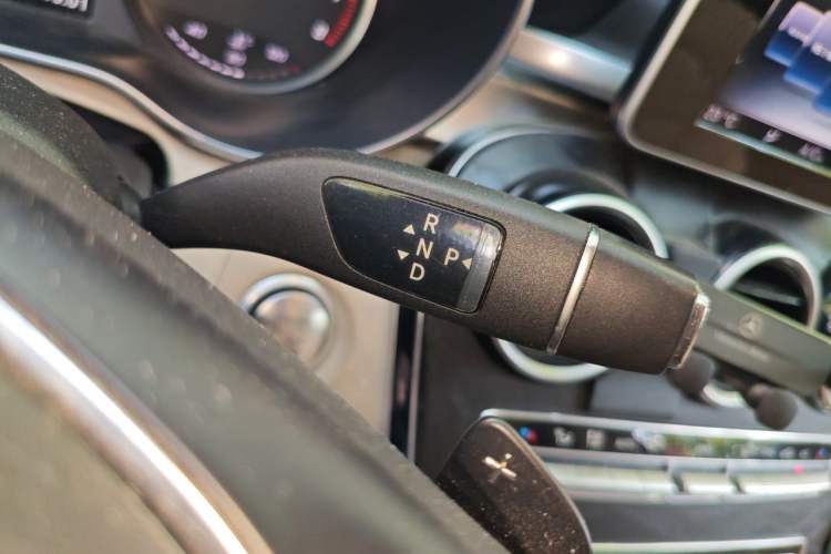 Used Mercedes-Benz C-Class 2015 C 200 L Sport Edition Gear Lever