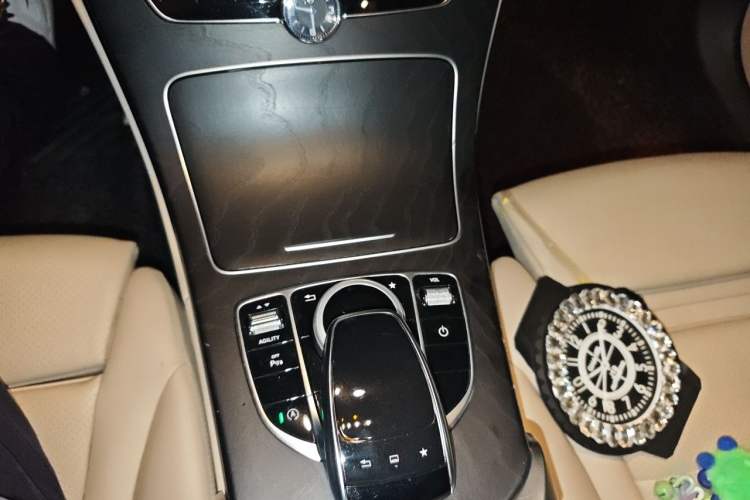 Used Mercedes-Benz C-Class 2015 C 180 L Sport Edition Gear Lever