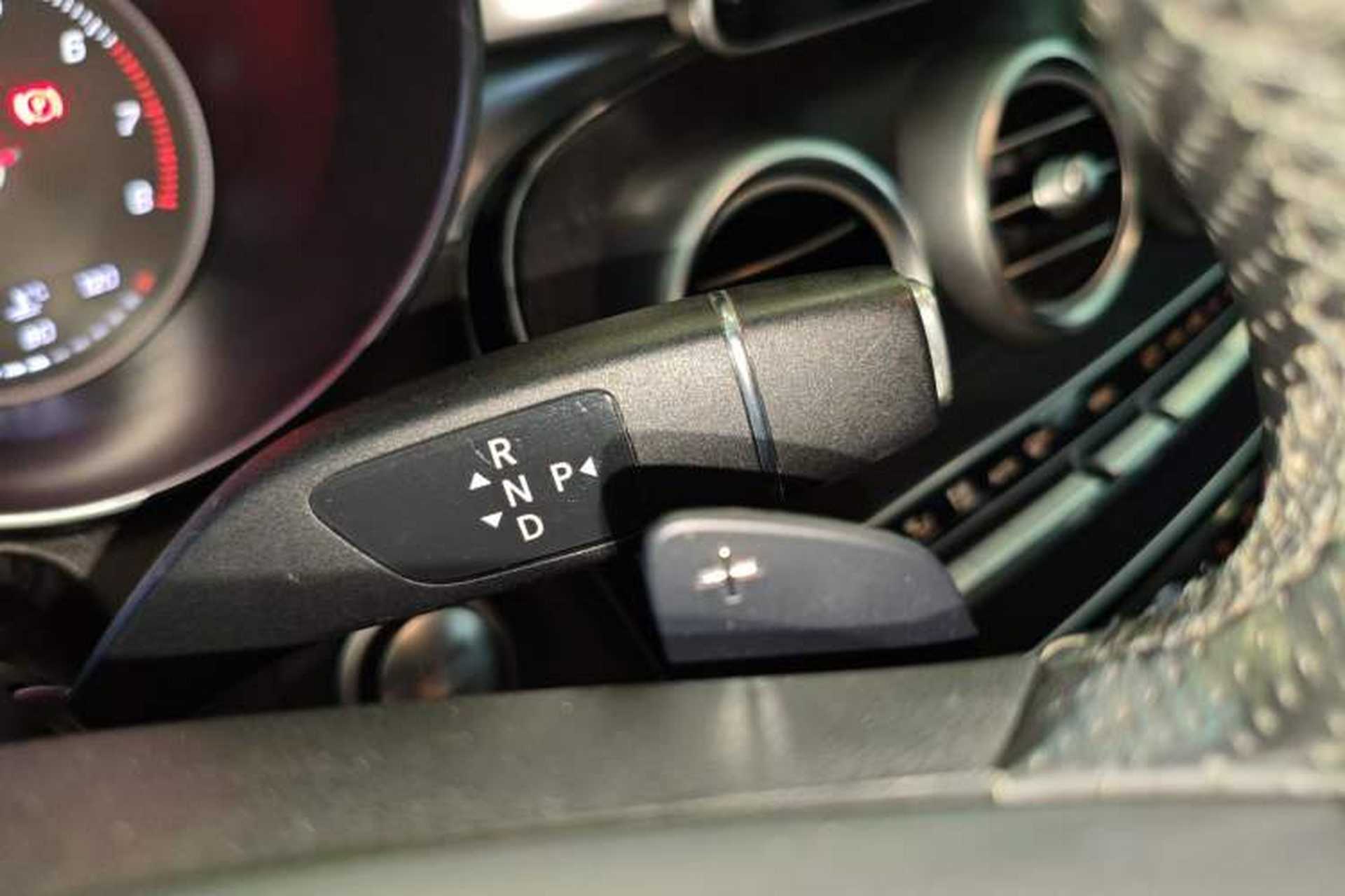 Used Mercedes-Benz C-Class 2015 C 200 station wagon Gear Lever