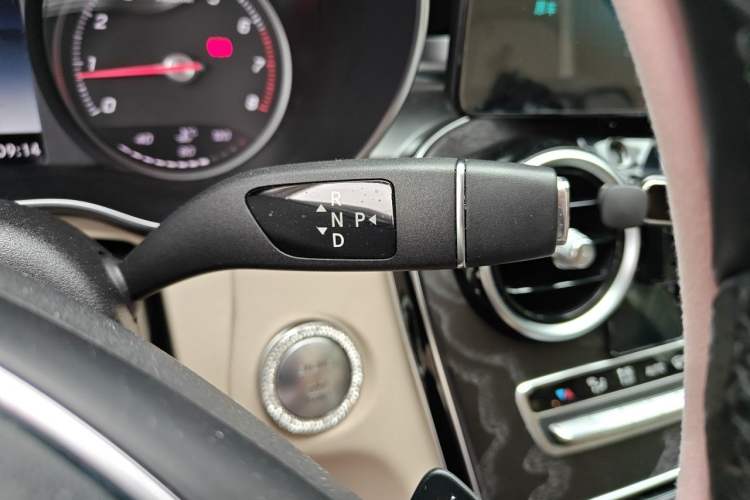 Used Mercedes-Benz C-Class 2015 C 260 L Sport Edition Gear Lever